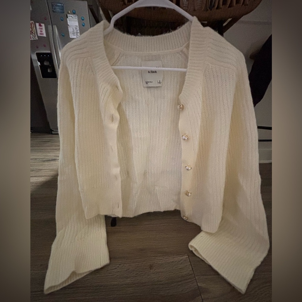 Abercrombie & Fitch Ivory Knit Sweater